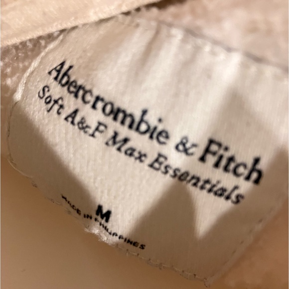 Abercrombie & fitch sweatshirt! - Picture 3 of 5